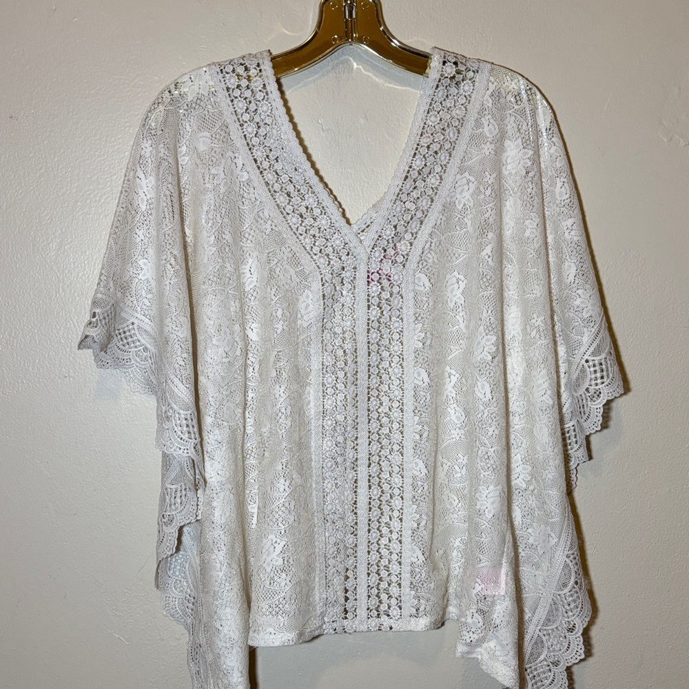Candie's White Lace Blouse